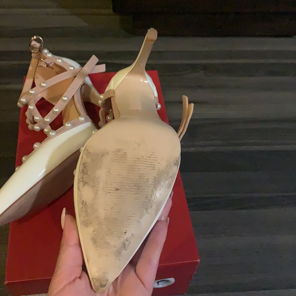 Beautiful heels - Picture 7 of 8